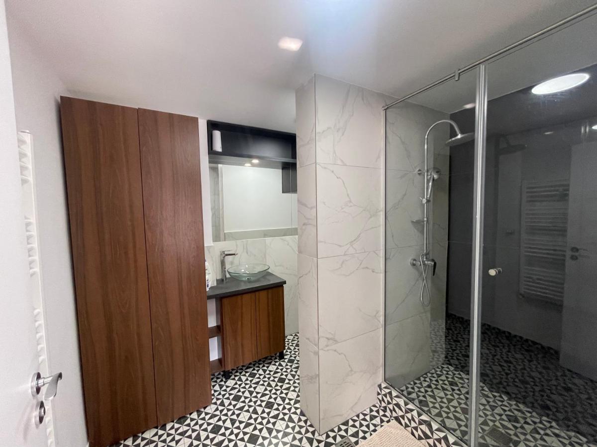בוקרשט Elegant Two Bedrooms Apartment מראה חיצוני תמונה