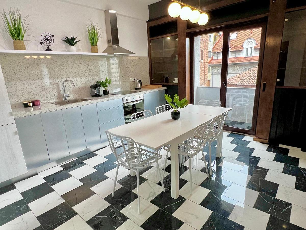 בוקרשט Elegant Two Bedrooms Apartment מראה חיצוני תמונה