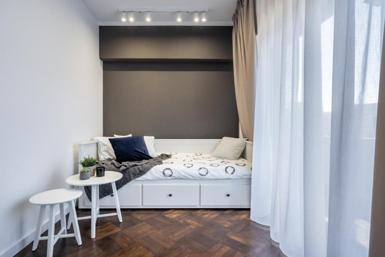 בוקרשט Elegant Two Bedrooms Apartment מראה חיצוני תמונה
